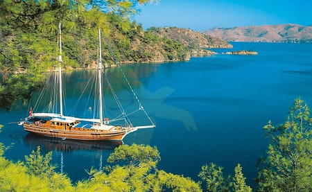 Weekly cabin charters in Turkey